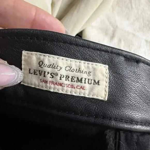 NEW Levi’s Math Club Slacks Women’s 25x27 Black Faux Leather Flare Pants NWT - Picture 10 of 13